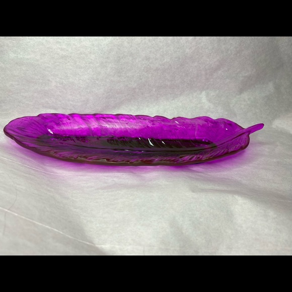 Purple Feather Dish - Picture 2 of 2